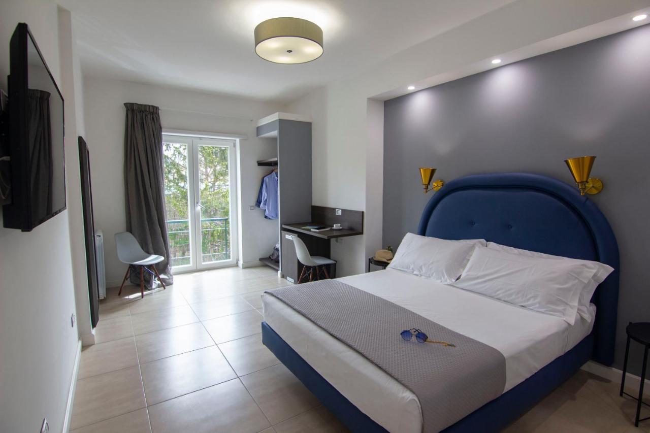 Mako Sorrento Suites Luaran gambar